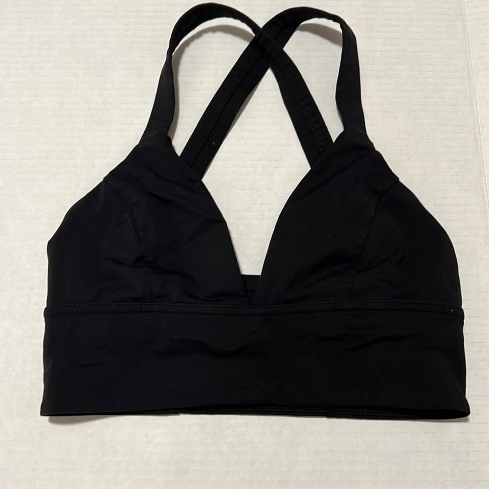 Lululemon black sports bra . Size 6